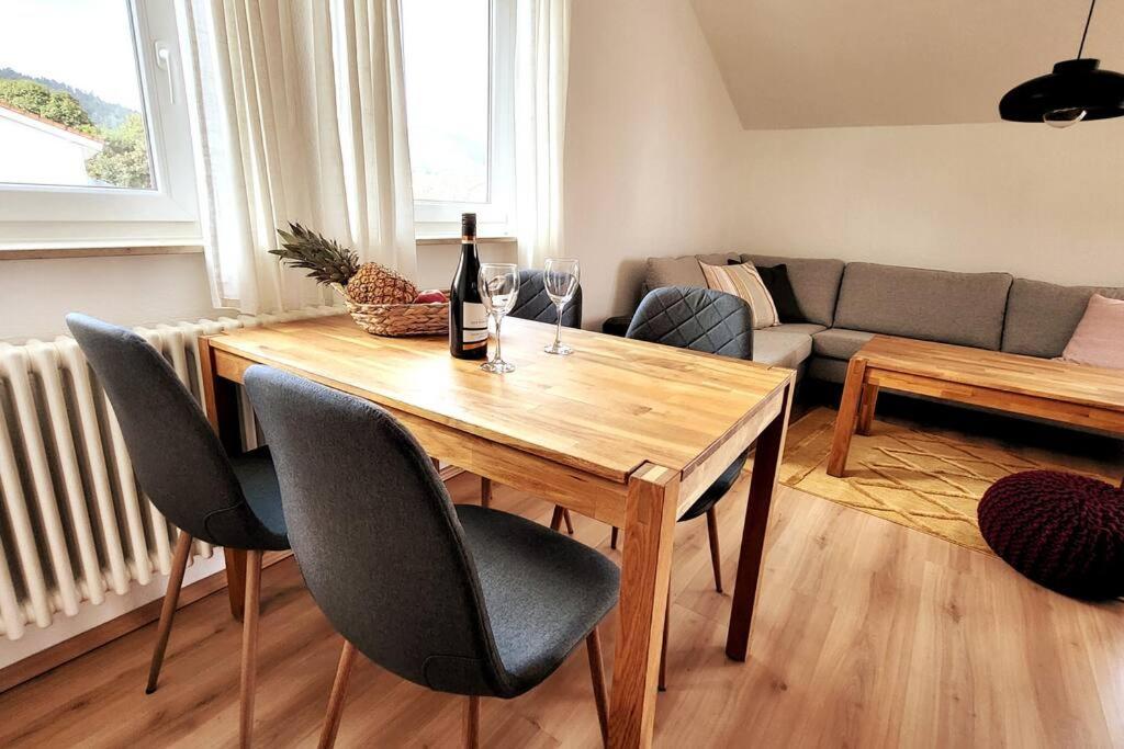 Ferienwohnung Merkurblick Гернсбах Екстериор снимка